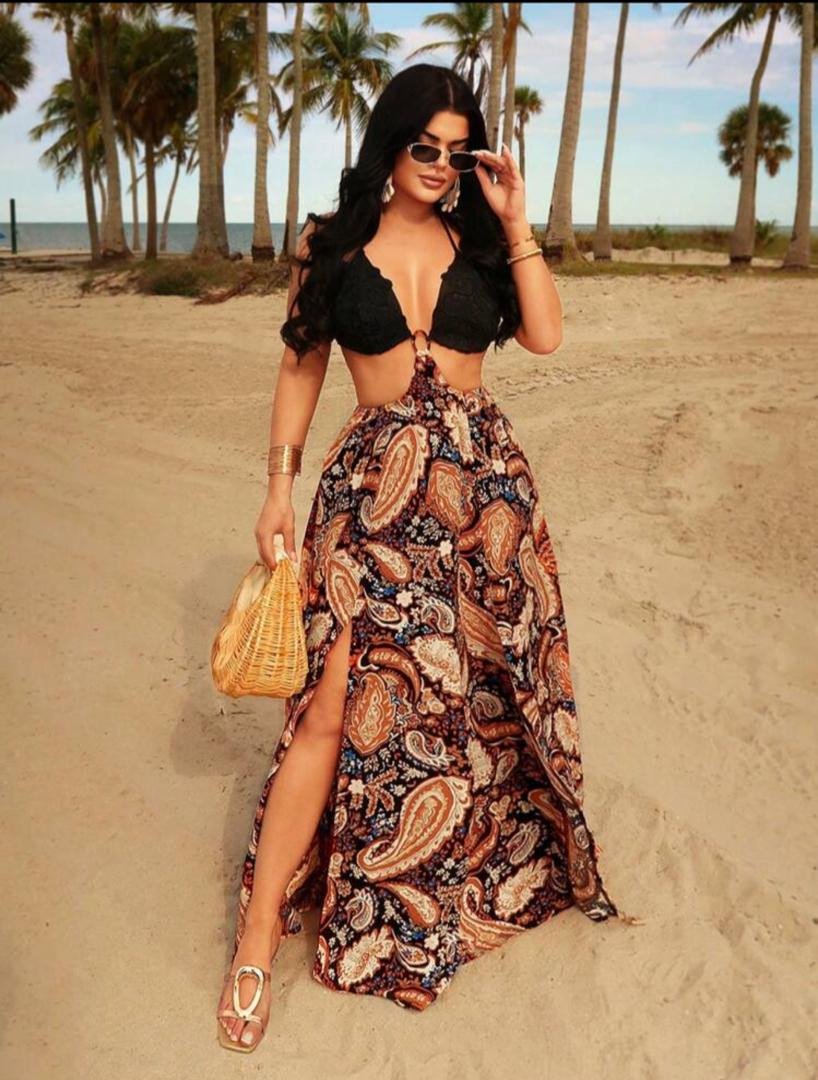 SHEIN SXY Sundress;Spring/Summer Vacation Halter Strap Lace Bust Decor Hollow Out Circle Decor Open Back Paisley Pattern High Slit Dress For Women
